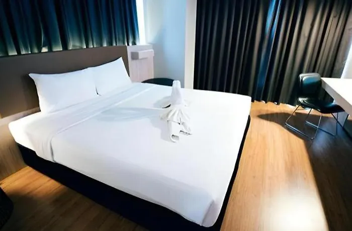 The Heritage Silom Hotel 4*