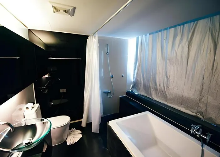 Hotel The Heritage Silom 4*